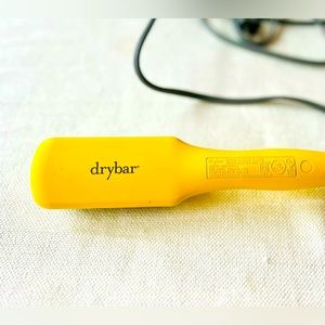Drybar Travel styling wand